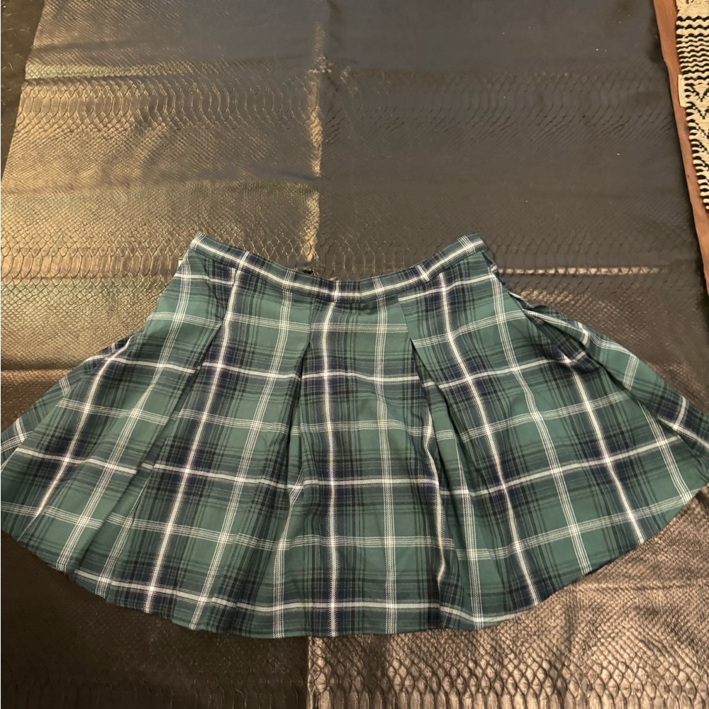 School girl mini skirt - Picture 3 of 3